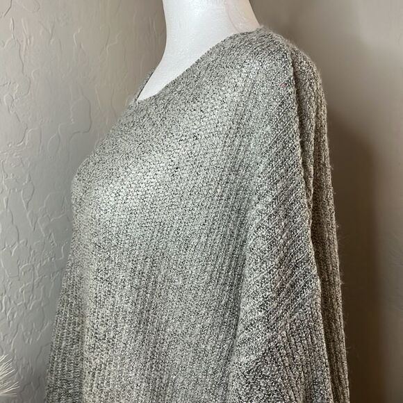 EVERYBODY Talks gray crewneck long sleeved sweater oversized boxy runs big SZ S - Picture 4 of 12